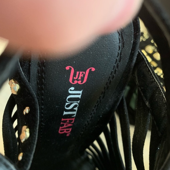 JustFab Black suede platform. Size 9. $25 - Picture 4 of 5